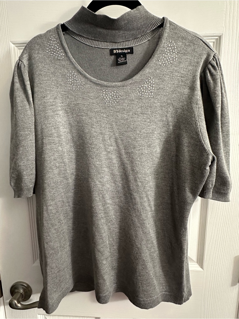 Gray Short-Sleeve Knit Top with Embellished Heart Detail